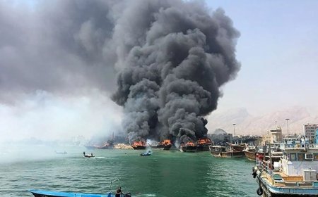 تکذیب محبوس‌ شدن برخی افراد در حادثه آتش‌سوزی اسکله دیر