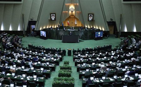 وزیر ارتباطات برای توضیح درباره خسارات مشاغل اینترنتی به مجلس رفت