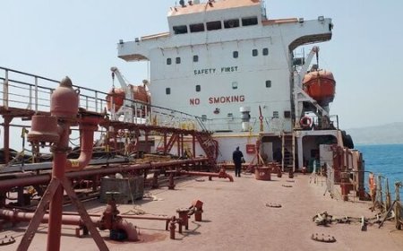 توقیف نفتکش خارجی به اتهام حمل ۲ میلیون لیتر سوخت قاچاق در دریای عمان