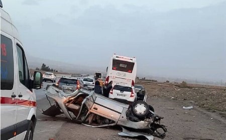 فیلم| تصاویری از واژگونی اتوبوس در استان فارس