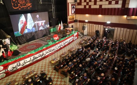 تجلیل از بیش از صد پیرغلام فرهنگی استان فارس