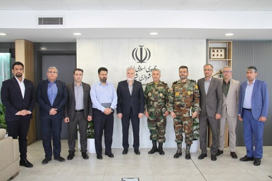 شهردار شیراز: تقویت تعامل مدیریت شهری با ارتش، مسیر خدمت‌رسانی به مردم را هموارتر می‌کند