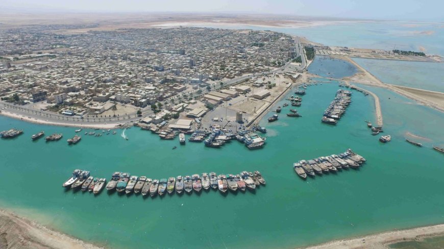 آغاز لایروبی بندر دیلم