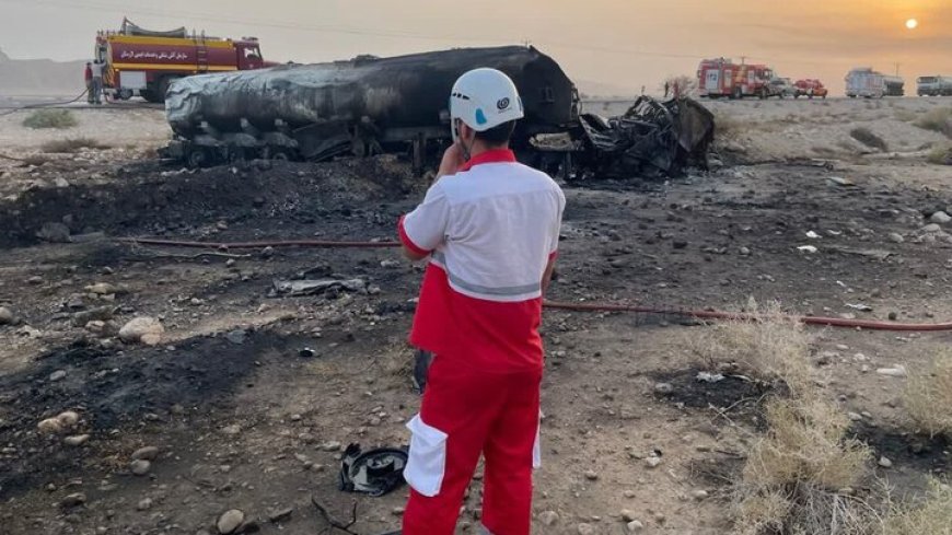 فوت ۲ نفر بر اثر آتش‌سوزی نفتکش در جاده لار- بندرعباس