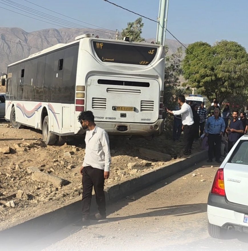 جزئیات حادثه واژگونی اتوبوس در  ورودی صدرا