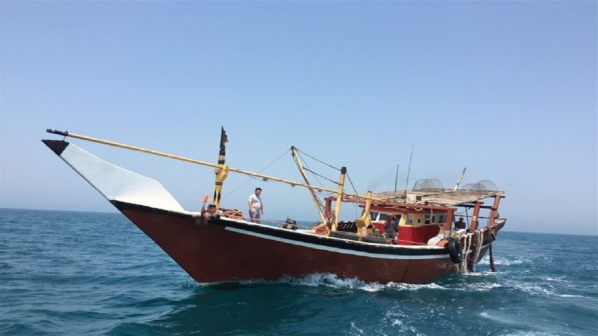 توقیف پنج شناور و خودروهای حامل سوخت قاچاق در میناب