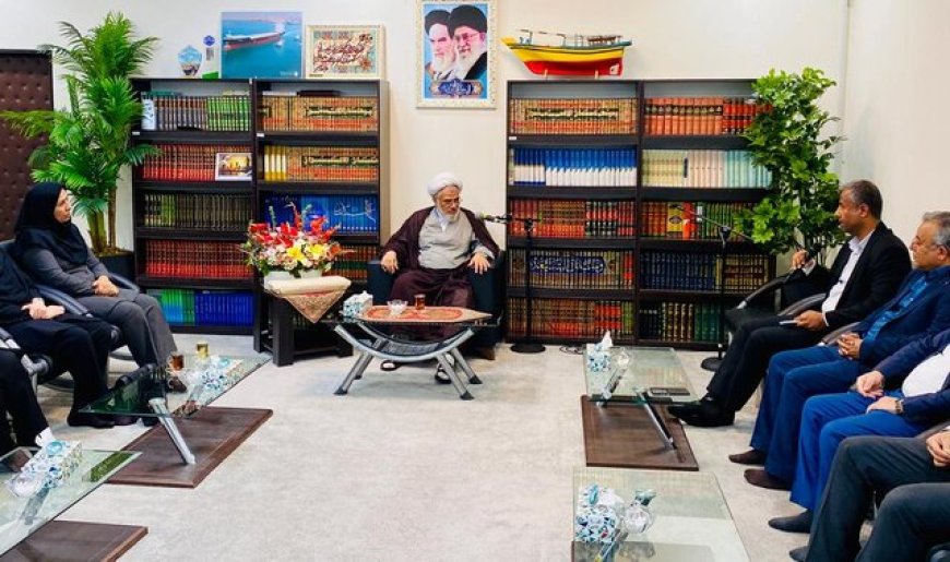 نماینده ولی‌ فقیه در هرمزگان: بندرعباس از شهر گذری به مقصد گردشگری تبدیل شود