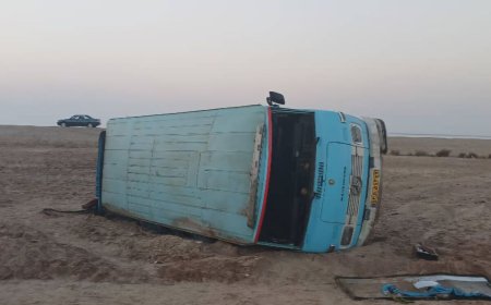 ۱۴ نفر در انحراف مینی‌بوس کارگران در محور آبادان–ماهشهر مصدوم شدند