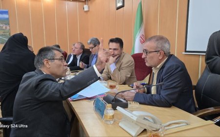 دیدار مردمی استاندار کهگیلویه و بویراحمد و پاسخگویی به مطالبات