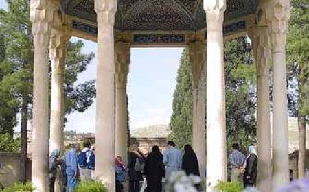 حافظ در نگاه  اهالی دروازه سعدی