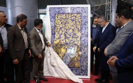 رونمایی از تابلو کاشی هفت‌رنگ شیراز در نمایشگاه اکسپو ۲۰۲۵