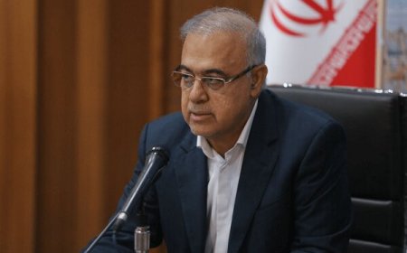 استاندار هرمزگان: خیرین هرمزگان را به رتبه اول مدرسه سازی رسانده‌اند