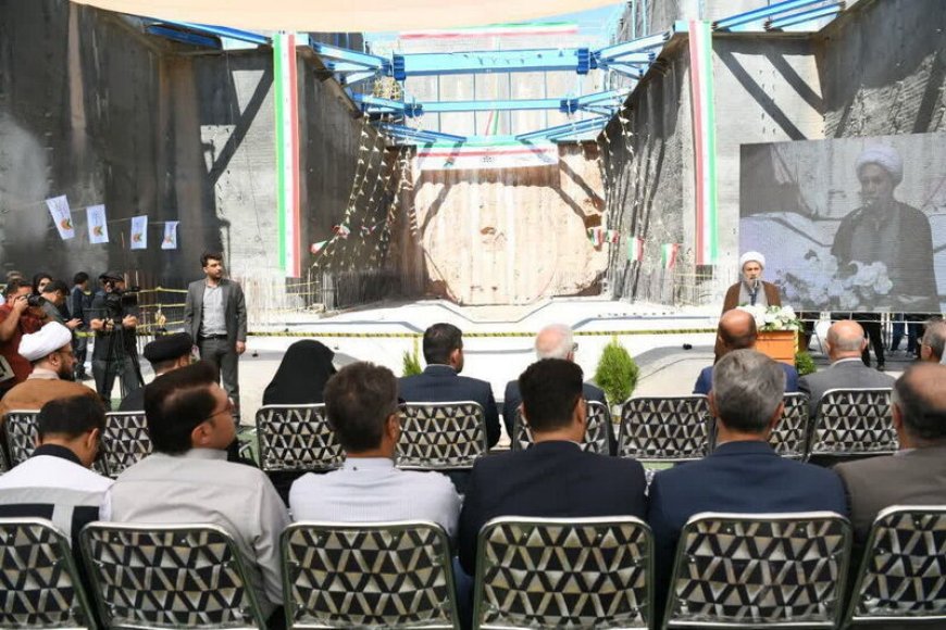 امام جمعه شیراز: حرکت به سمت شهر بدون خودروهای تک‌سرنشین و توسعه مترو ضروری است