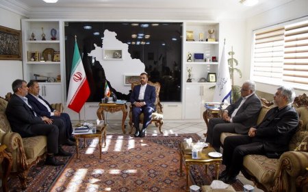 باغ «بش» به مدیریت شهری شیراز واگذار شد؛ تقویت تعامل بنیاد مستضعفان و شهرداری