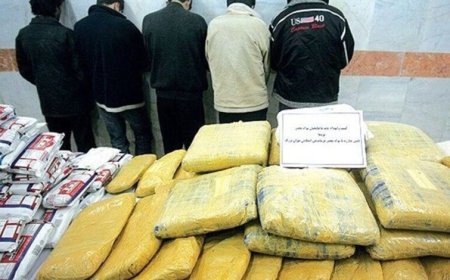 کشف ۷۶۲ کیلو تریاک و حشیش از یک خودرو سواری در نی‌ریز