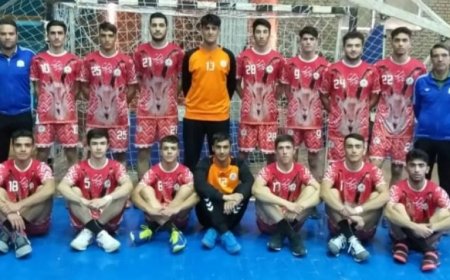 فراز بام خائیز دهدشت صدر نشین لیگ آیندگان