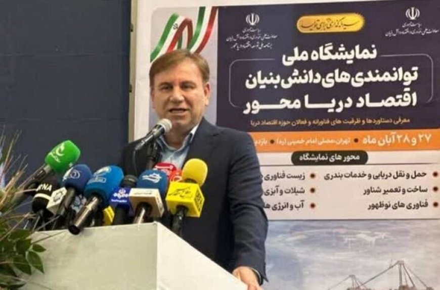 رونمایی از پوستر جایزه ملی معین‌التجار با حضور معاون رئیس جمهور