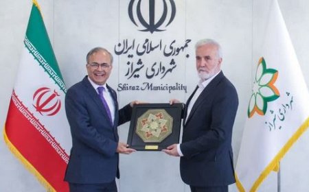 پیشنهاد تشکیل «انجمن شهرهای عضو اکو» در سفر دبیرکل اکو به شیراز