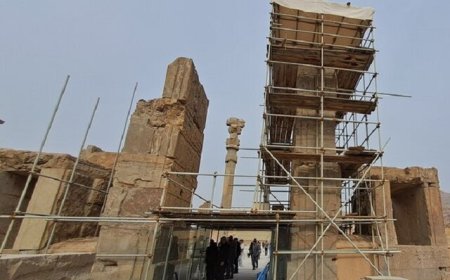 فعالیت ۴ کارگاه مرمت در تخت جمشید