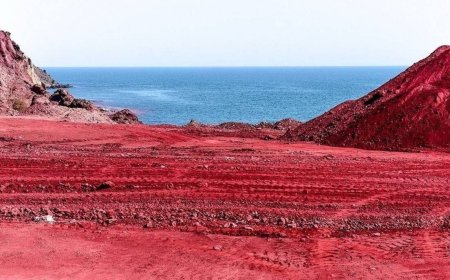 تفسیرهای آخرالزمانی از روان آب خونین در ساحل هرمز