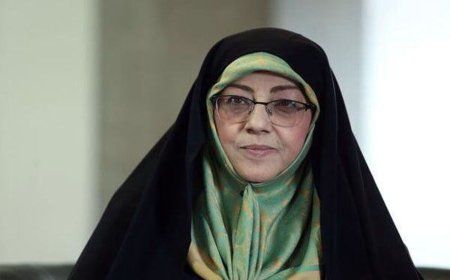 مراسم ترحیم اشرف بروجردی در لارستان برگزار شد