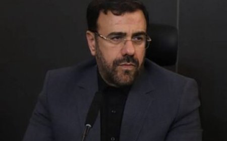 استاندار فارس با حضور در اهواز در مراسم وداع با آیت‌الله شفیعی شرکت کرد