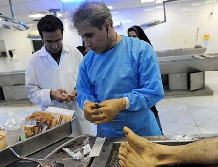اهدا جسد؛ قامت ایثاری علمی/وقتی اجساد تخته سیاه کلاس‌ها می‌شوند