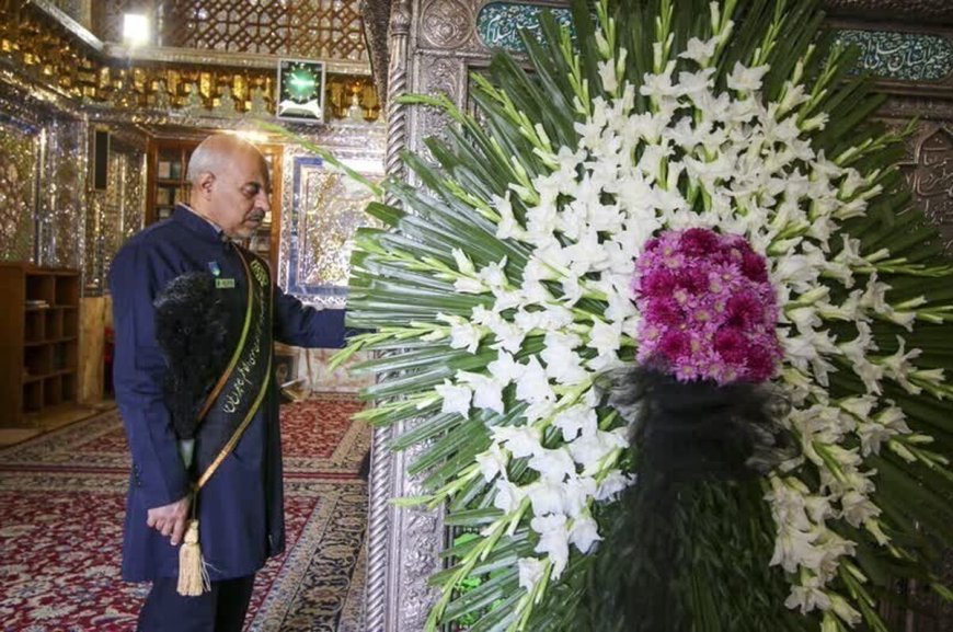 گلباران مقبره شهید آیت‌الله دستغیب در شیراز