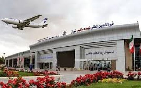 فیلم/فرود بارانی در فرودگاه زیبای شیراز⁩