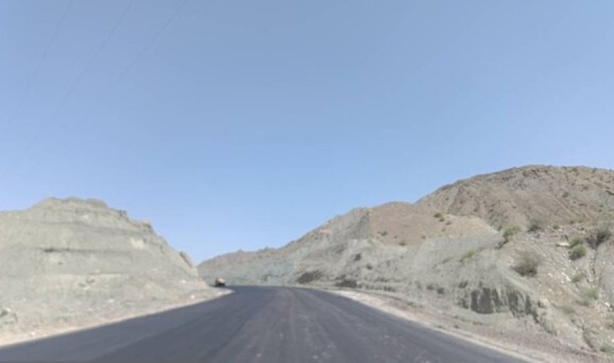تداوم عملیات اجرایی تعریض و بهسازی محور ارتباطی هشتبندی به میناب