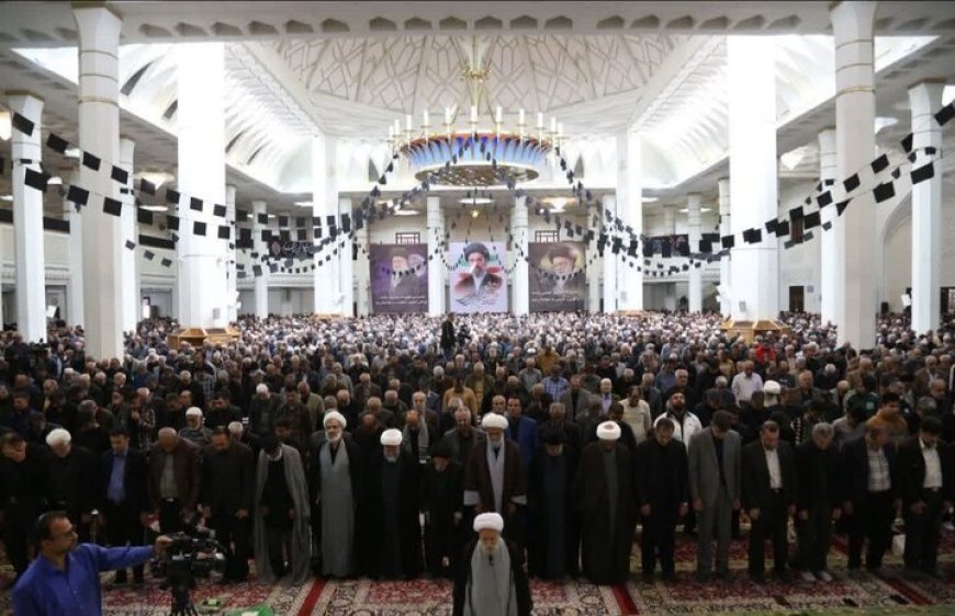 نماز عید سعید فطر در حرم شاهچراغ (ع) اقامه شد