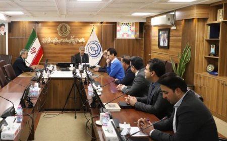 کادر سلامت فارس در روزهای بحران همچون رزمندگان خط مقدم ایستادگی کردند
