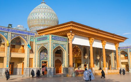 ثبت لحظاتی از عشق و ارادت در حرم نورانی حضرت شاهچراغ (ع)