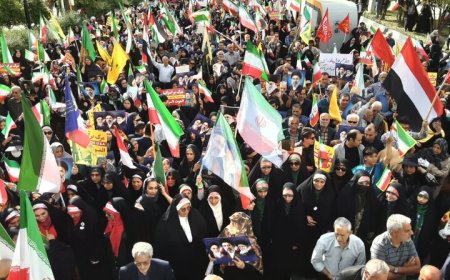 راهپیمایی «جان‌فدایان ایران امام رضایی» در شیراز برگزار شد
