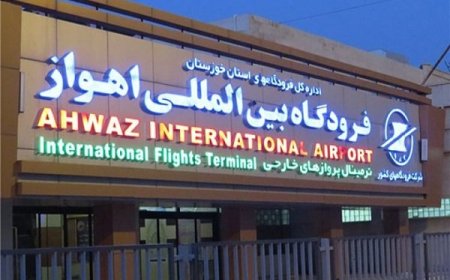 حمله دشمن متجاوز به ۵ هواپیما در فرودگاه اهواز