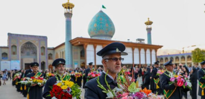 حرم مطهر شاهچراغ غرق در شادی میلاد امام رضا(ع)