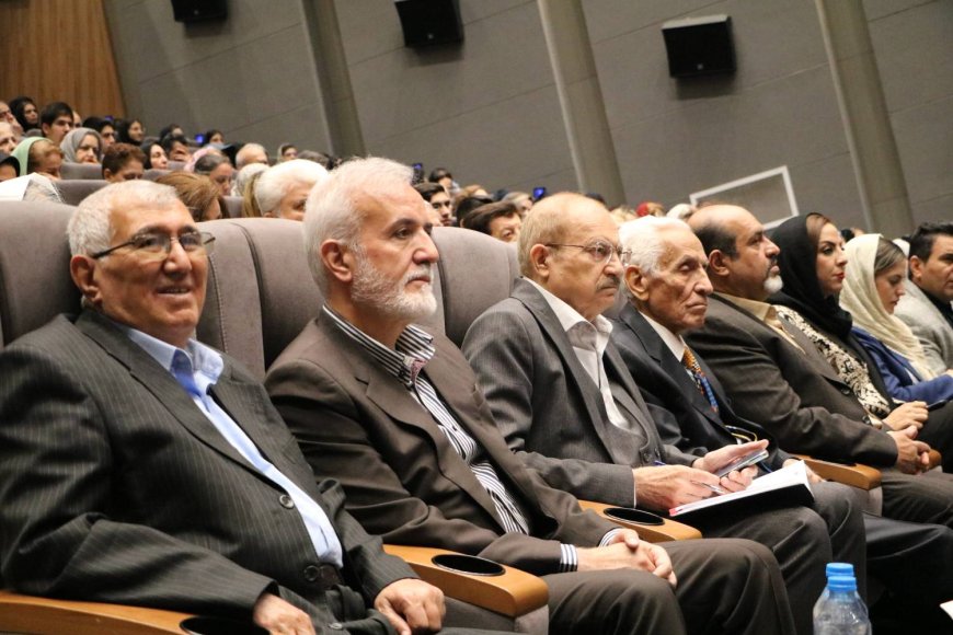 وقتی خرد و دولت‌مردی در تالار هفت هنر به هم می‌پیوندند