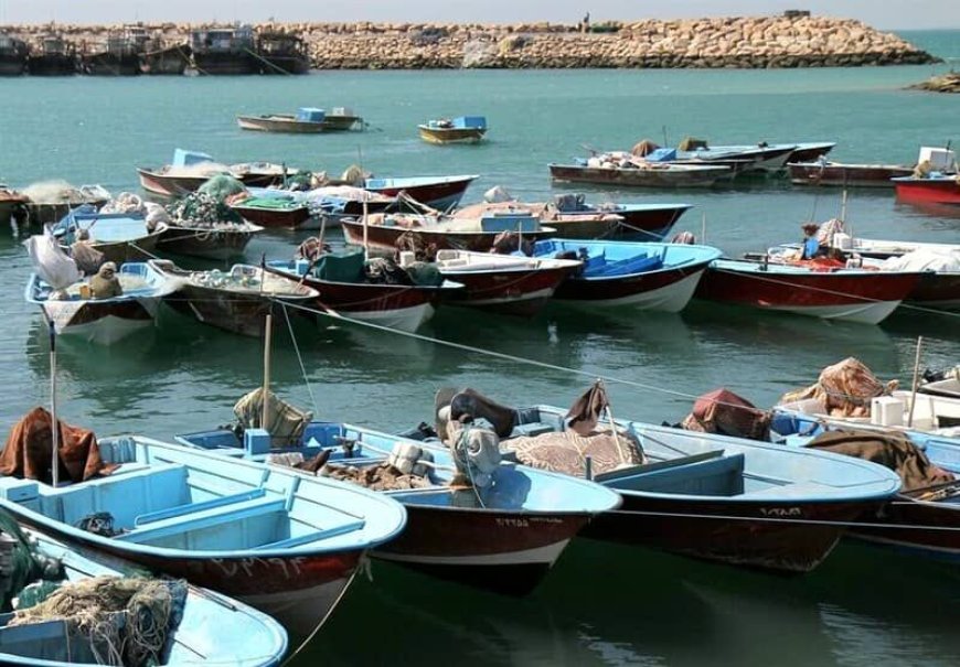 شناورهای سبک و صیادی به سمت بنادر جنوب و کشورهای حاشیه خلیج‌فارس نروند