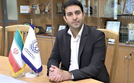 تقدیر استاندار فارس از روابط عمومی دانشگاه علوم پزشکی شیراز به عنوان روابط عمومی منتخب در اطلاع‌رسانی و جریان‌سازی رویدادهای ملی