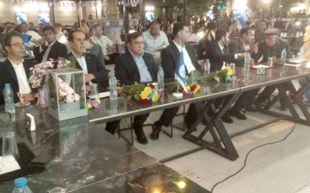 برگزاری جشن قهرمانی تیم هندبال  استقلال کازرون در لیگ برتر هندبال