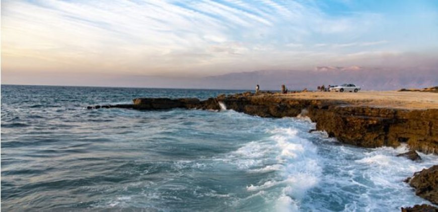 افزایش سرعت وزش باد در استان بوشهر؛ سواحل و فراساحل مواج است