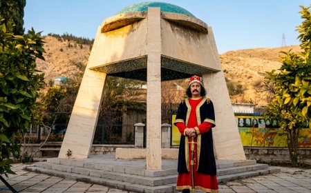 آرامگاه شاه شجاع مظفری؛ میراثی تاریخی در جوار حافظیه شیراز
