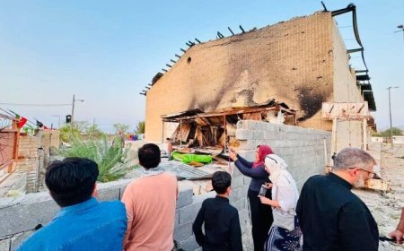 بازدید خبرنگاران بین‌المللی از مناطق آسیب‌دیده لامرد