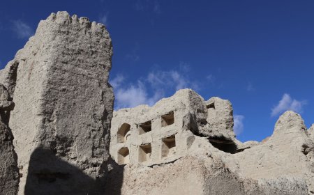 قلعه تاریخی ایزدخواست، کهن‌ترین بنای طبقاتی جهان در انتظار نجات