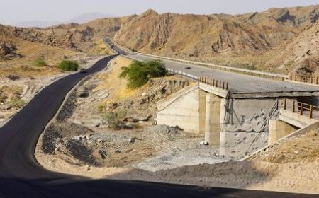 تمامی کنار گذرهای پل‌های آسیب دیده هرمزگان آسفالت شده‌اند