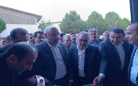 کارخانه خمیرکاغذ دنا با حضور وزیر تعاون به بهره‌برداری رسید
