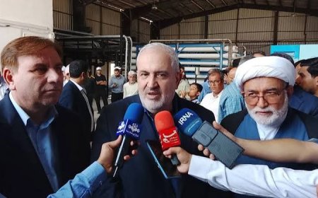 وزیر نیرو: توسعه آب‌شیرین‌کن‌ها برای تأمین آب جنوب ادامه دارد