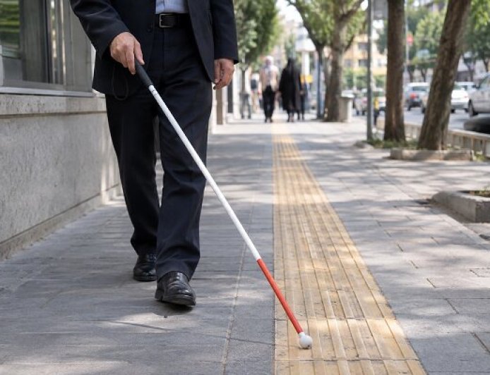 نابینایان در مسیر دشوار استقلال