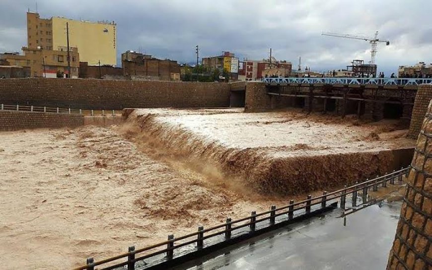 هشدار بارندگی و احتمال آب‌گرفتگی در فارس؛ توصیه‌های ایمنی آتش‌نشانی شیراز